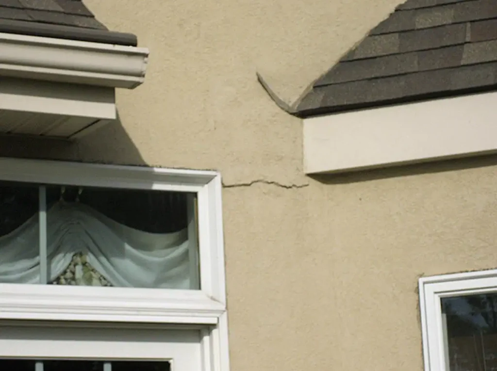 Water-Damaged-Stucco-Repair